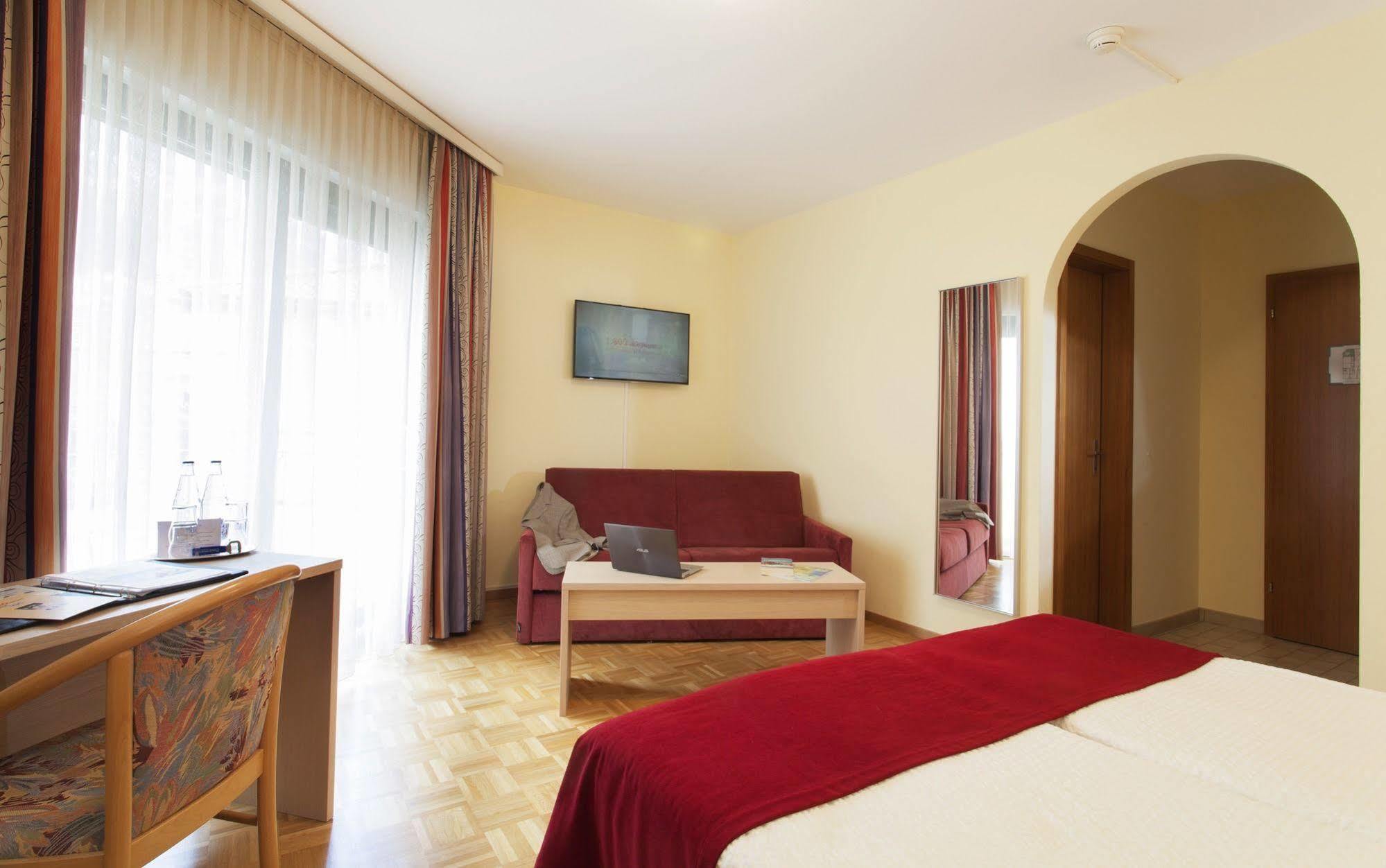 Hotel Geranio Au Lac Muralto Luaran gambar