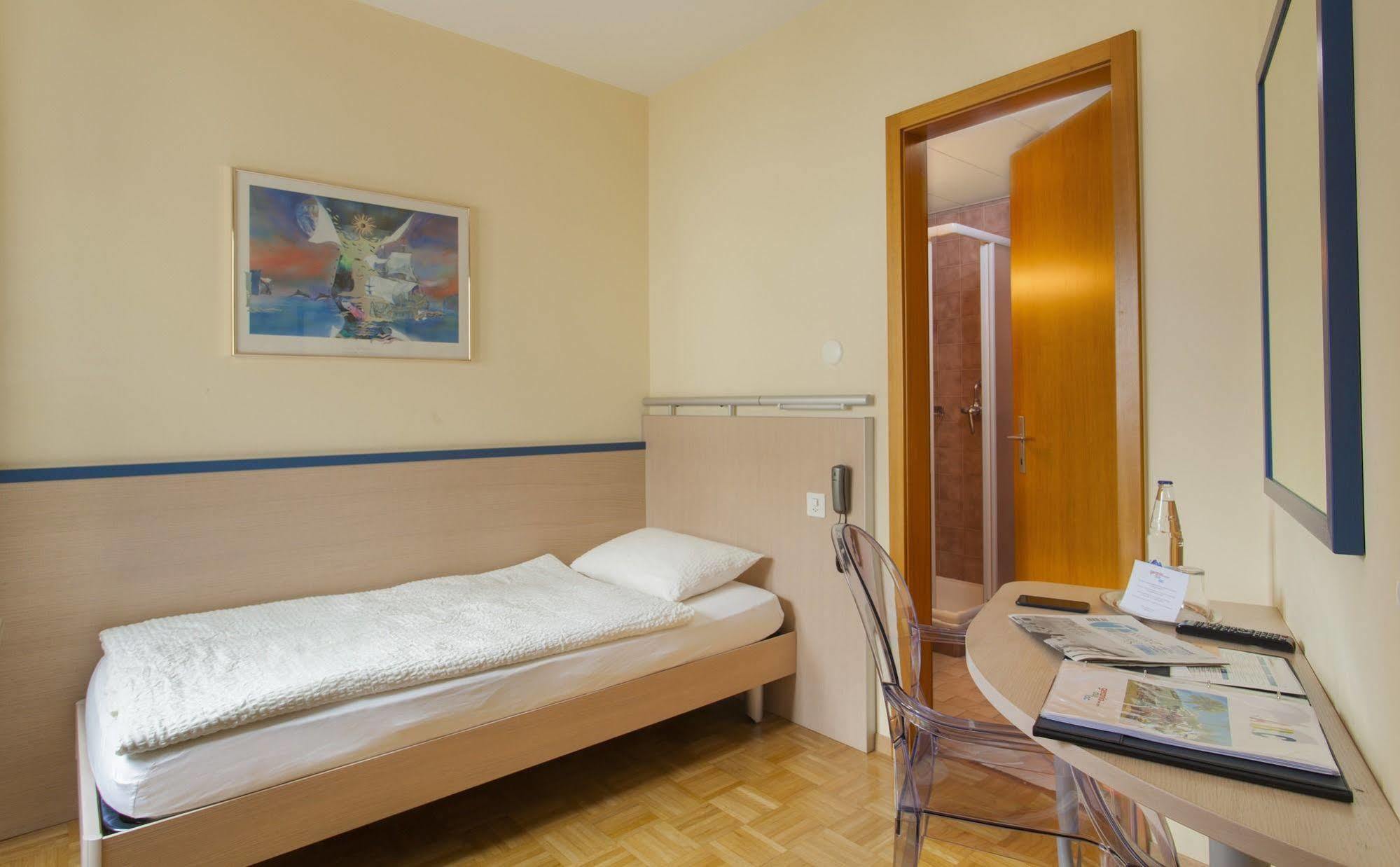 Hotel Geranio Au Lac Muralto Luaran gambar