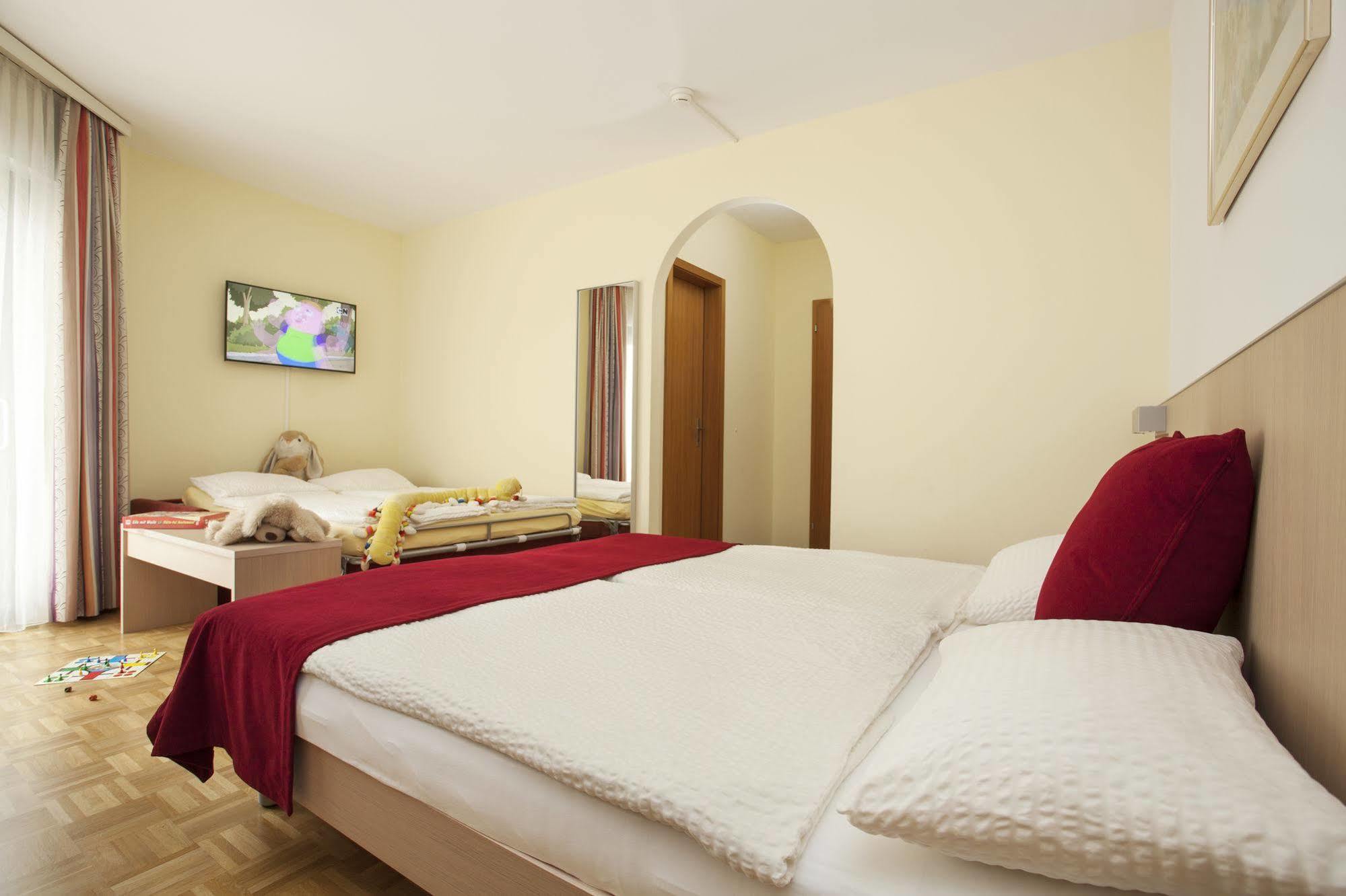 Hotel Geranio Au Lac Muralto Luaran gambar